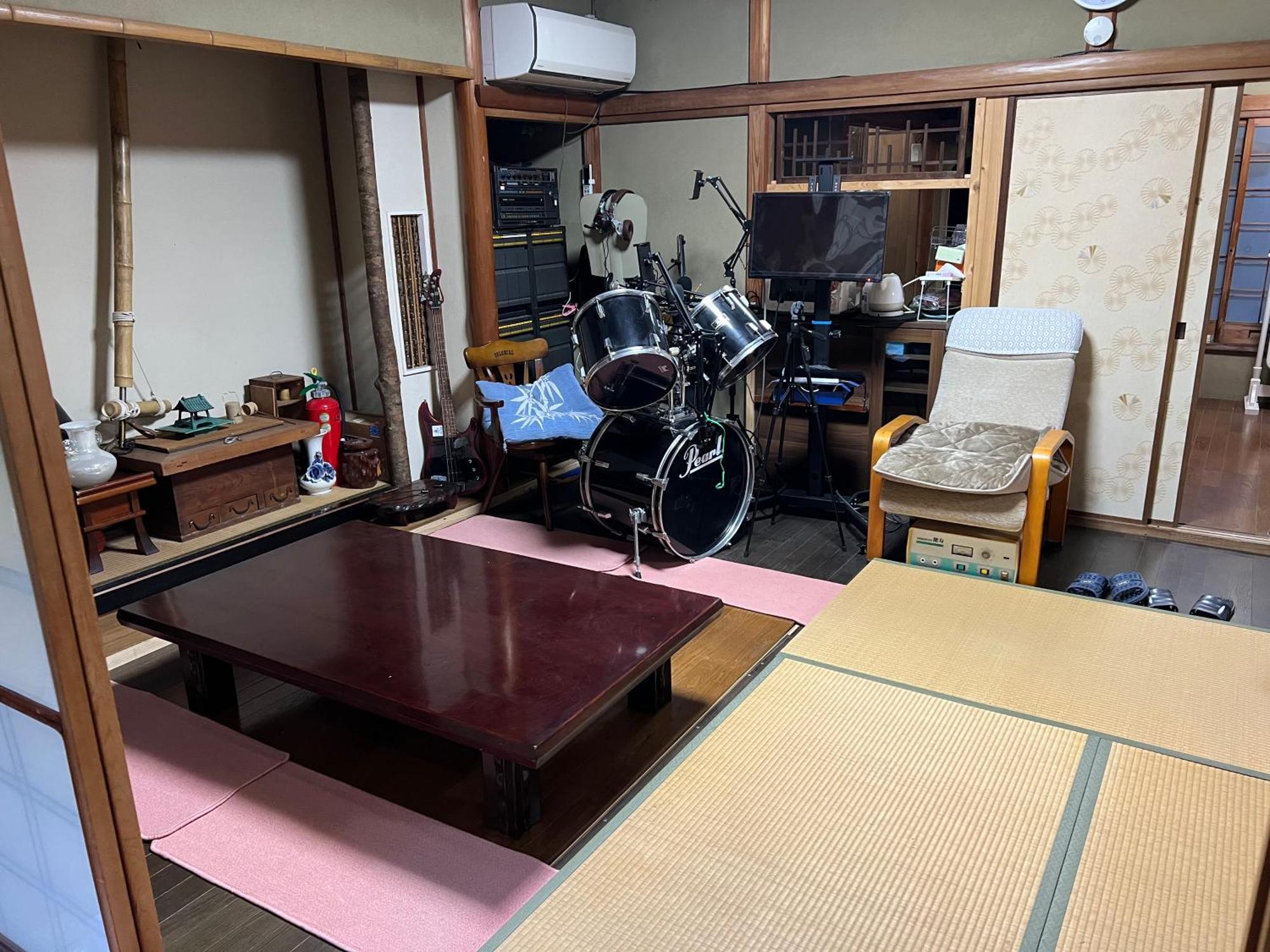 一日限定一組の宿なんでもん Naoshima Exterior photo